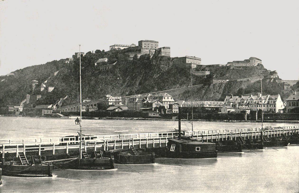 Festningen Ehrenbreitstein ved Rhinen, Tyskland, 1895. av Frith and Co