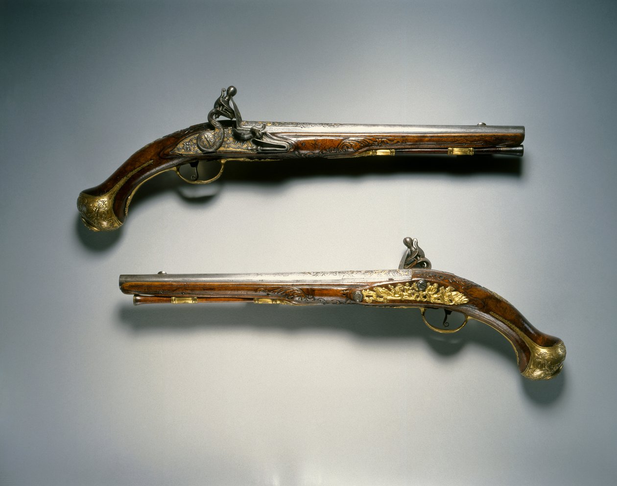 Et par flintlåspistoler, Liège, tidlig på 1700-tallet av Franco Flemish School