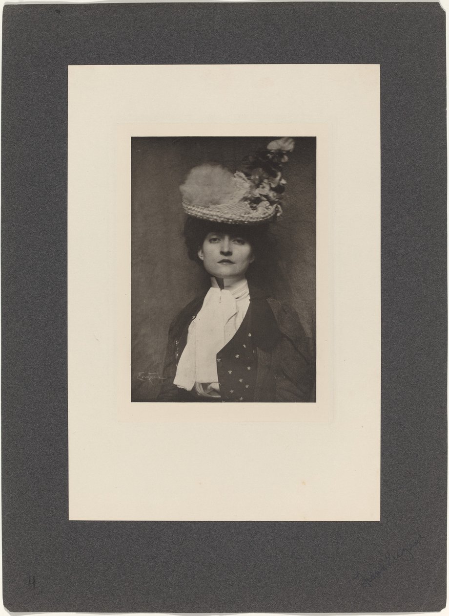 Portrett av frøken Jones, 1901. av Frank Eugene