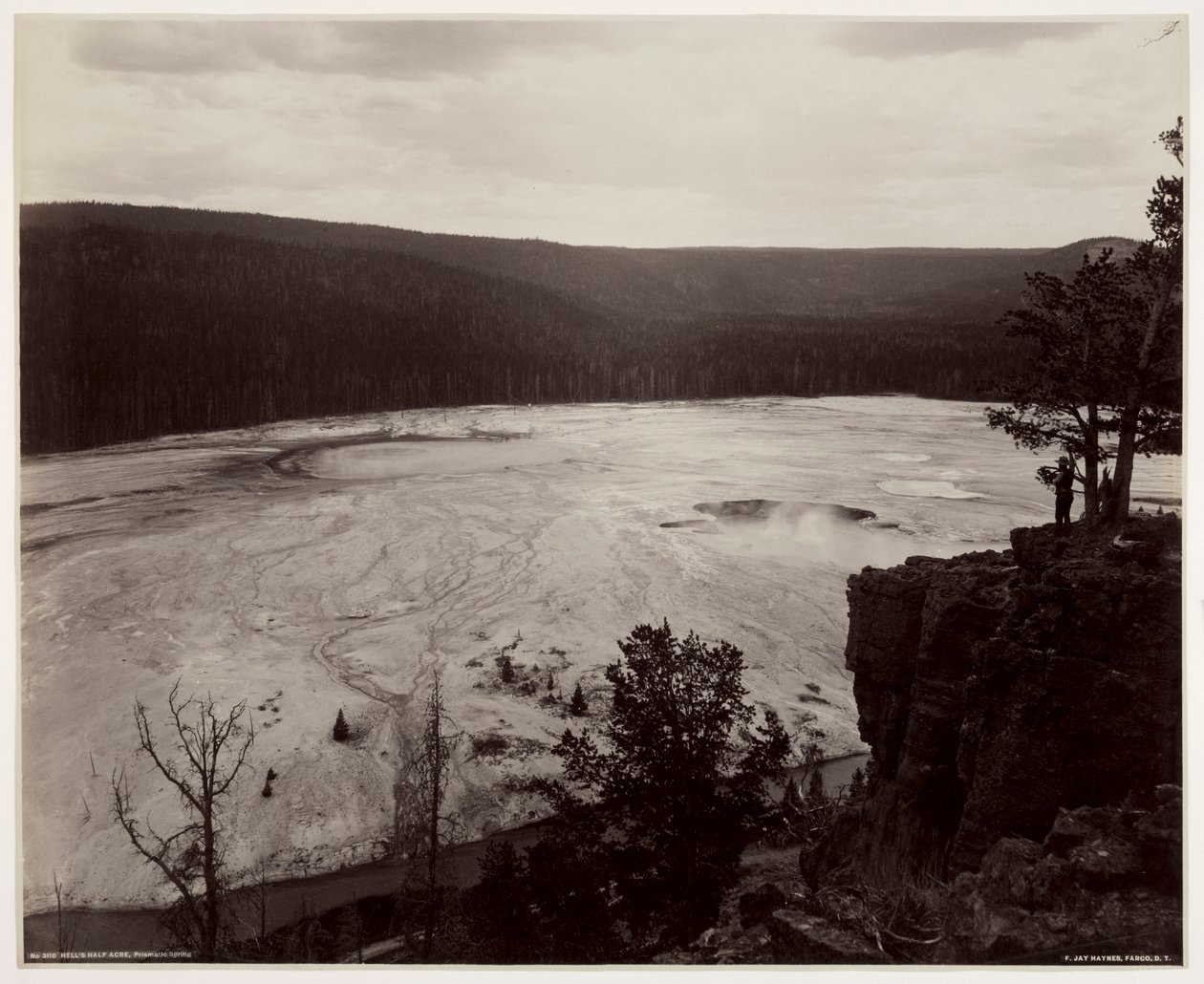 Hells Half Acre, Prismatic Springs, ca. sent på 1880-tallet. av Frank Jay Haynes