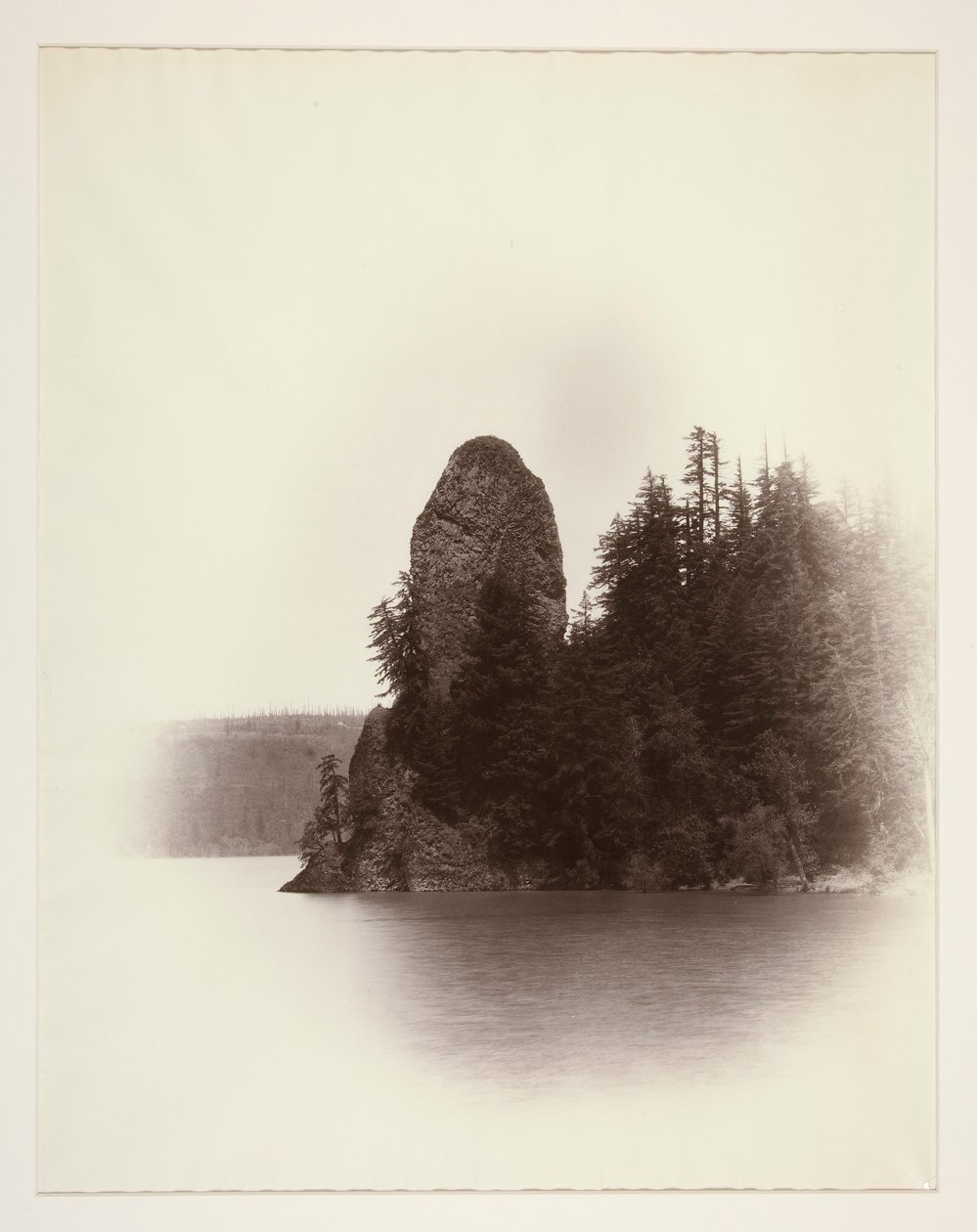 Uten tittel (Rooster Rock) av Frank Jay Haynes