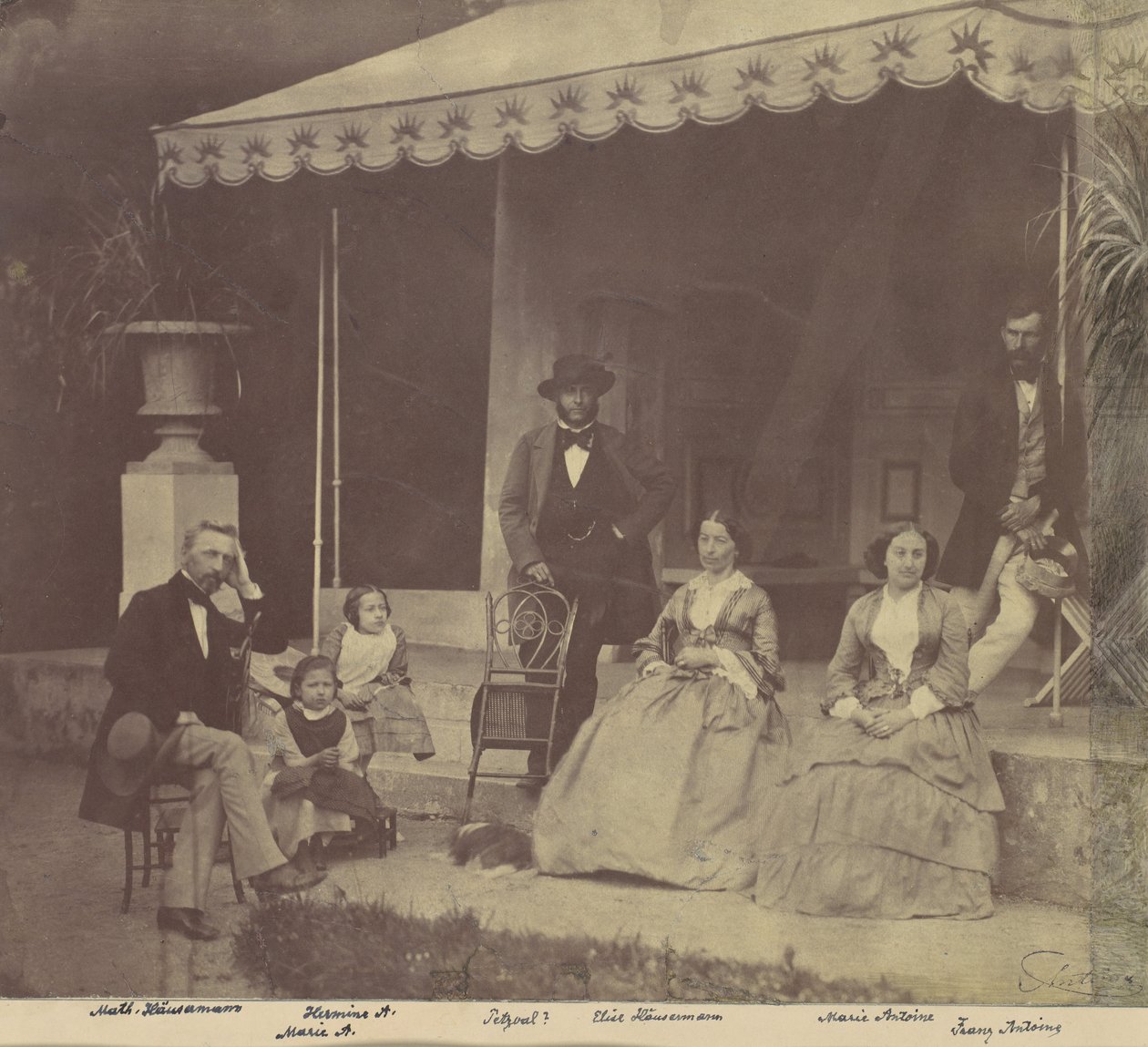 [Portretul de grup al familiilor Antoine și Höusermann], anii 1850-60. norvegian av Franz Antoine