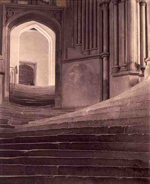The Steps of Wells Cathedral av Frederick Henry Evans