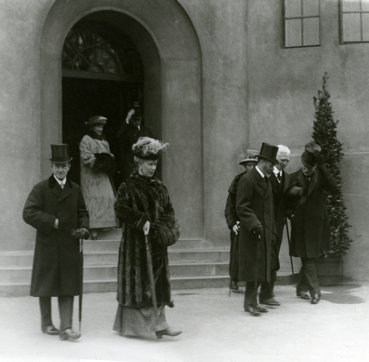 King George V og Queen Mary ved London Zoo Aquarium, 1924 av Frederick William Bond