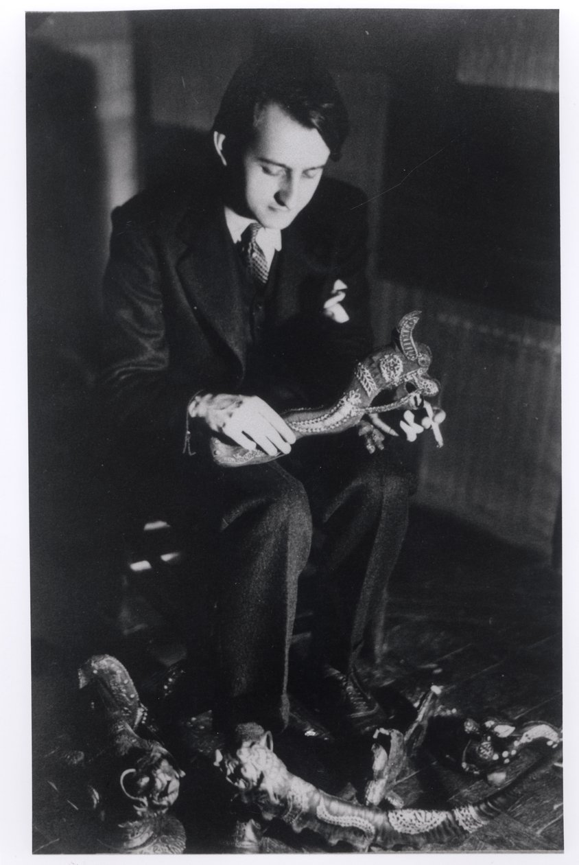 Andre Malraux (1901-76) ved Rue du Bac, Paris, ca. 1933 av French Photographer