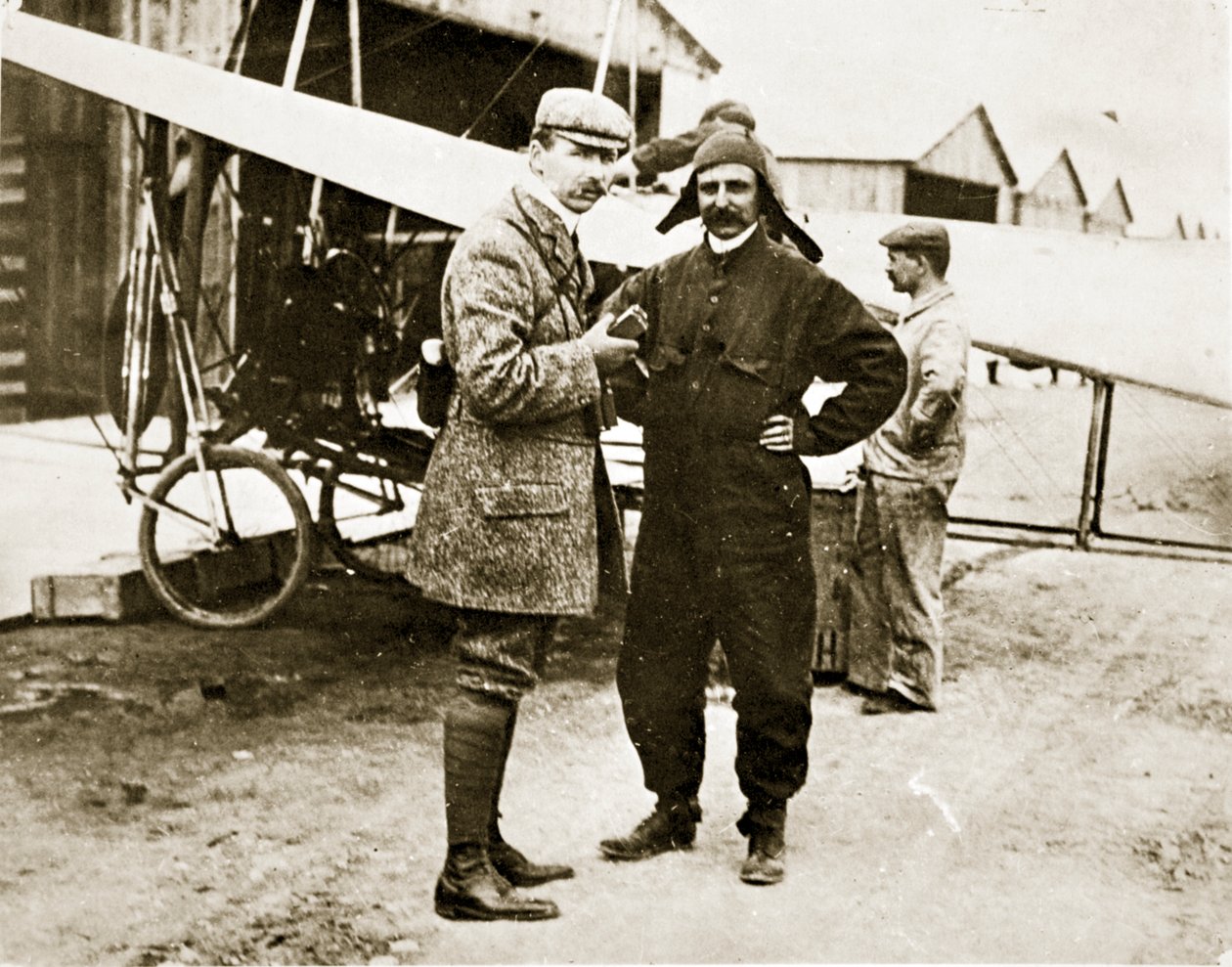 Bleriot etter å ha krysset kanalen, trykk av James Jarche, 1909 (fotogravyr) av French Photographer