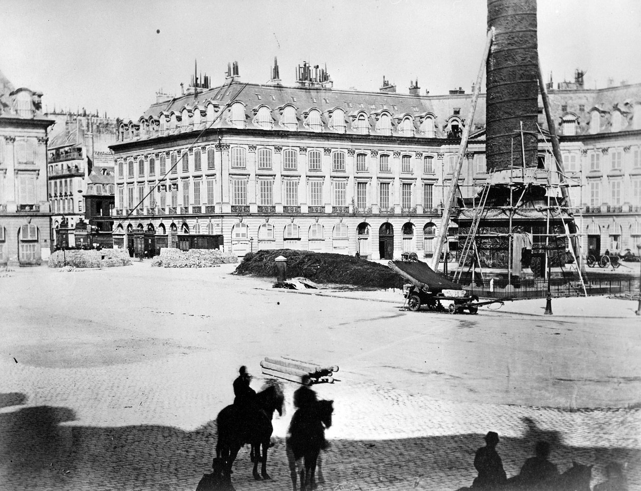 Demontering av Vendôme-søylen, 1871 av French Photographer