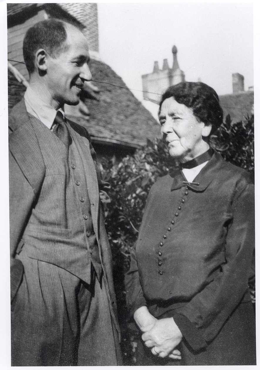 Marcel Jouhandeau (1888-1979) med sin mor, ca. 1931 av French Photographer