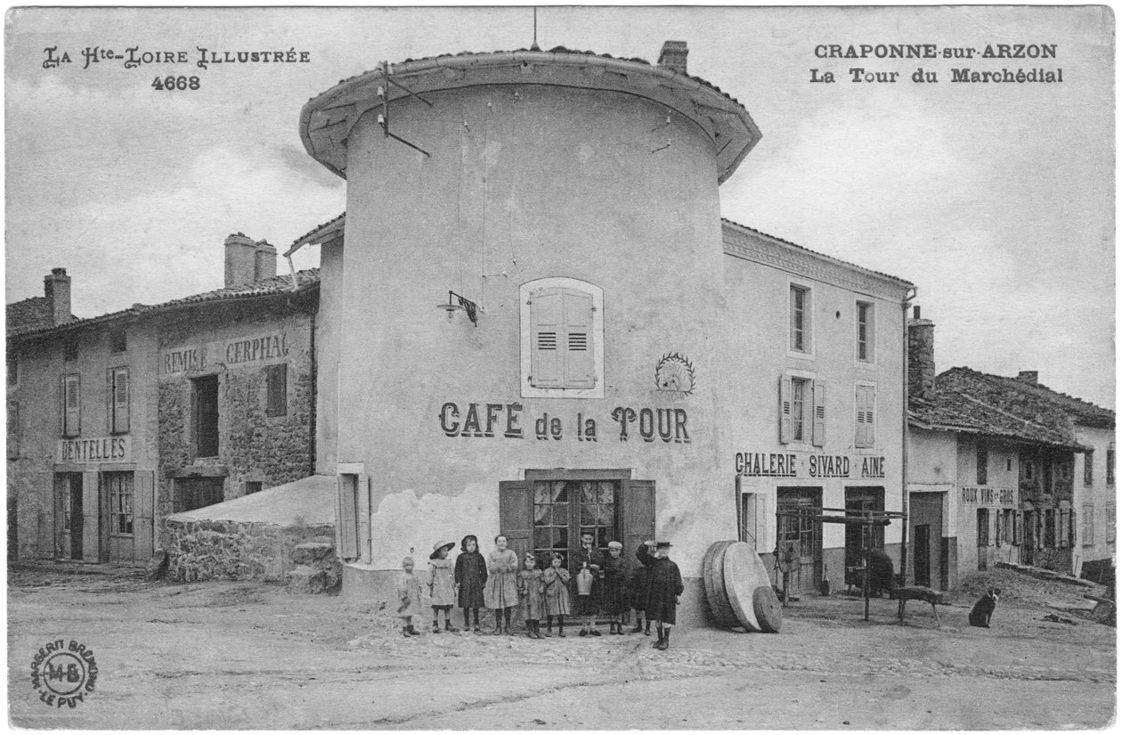 Marchedial Tower i Craponne-sur-Arzon, tidlig på 1900-tallet av French Photographer
