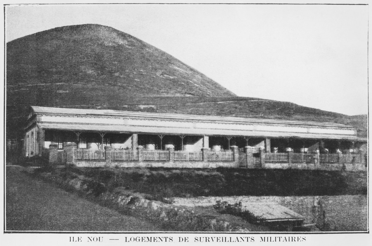 Ny-Caledonia, Isle of Nou, bolig for militærvaktene, fra La Depeche Coloniale, 1903 av French Photographer