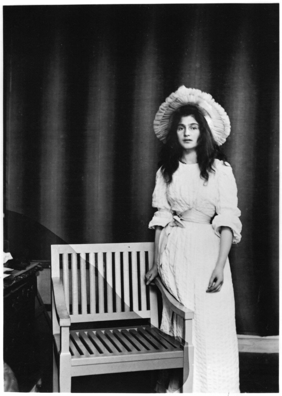 Portrett av Julie Manet 16 år (1878-1966) 1894 av French Photographer