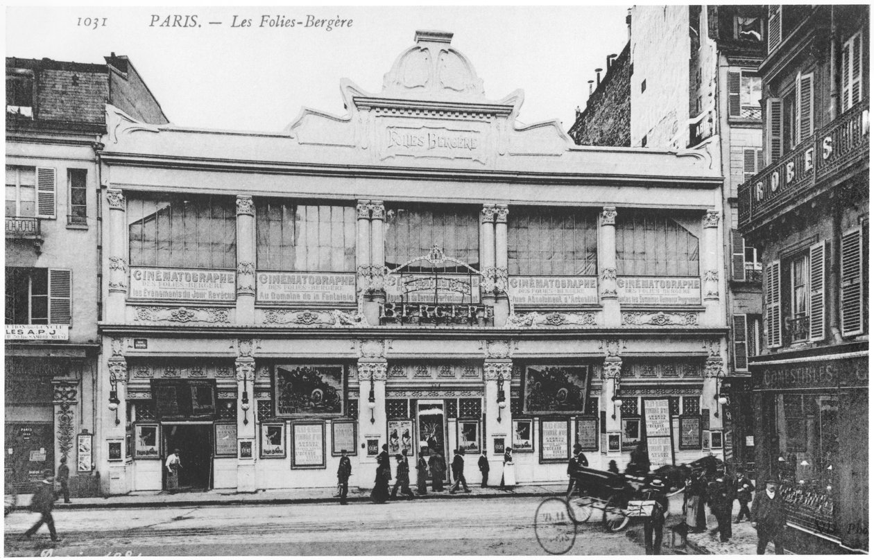 Postkort som viser Folies Bergere, rue Richer, Paris, ca. 1900 av French Photographer