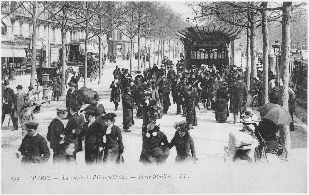 Postkort som viser utgangen til Metropolitan-stasjonen, Porte Maillot, Paris, designet av Hector Guimard (1867-1942) ca. 1905 av French Photographer