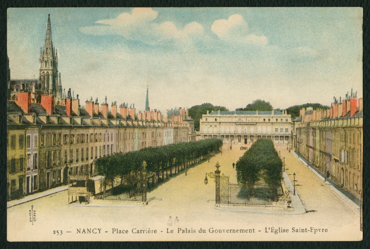 Postkort som viser Square de La Carriere, Palais du Gouvernement og kirken Saint-Epvre i Nancy, Frankrike, ca. 1920 (farget bw-bilde) av French Photographer