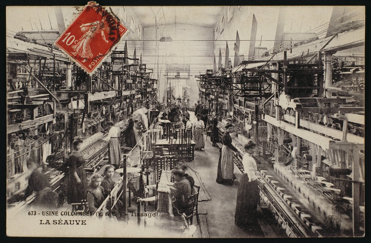 Postkort som viser vevefabrikken Colcombet i La Seauve, Haute-Loire, ca. 1900 av French Photographer