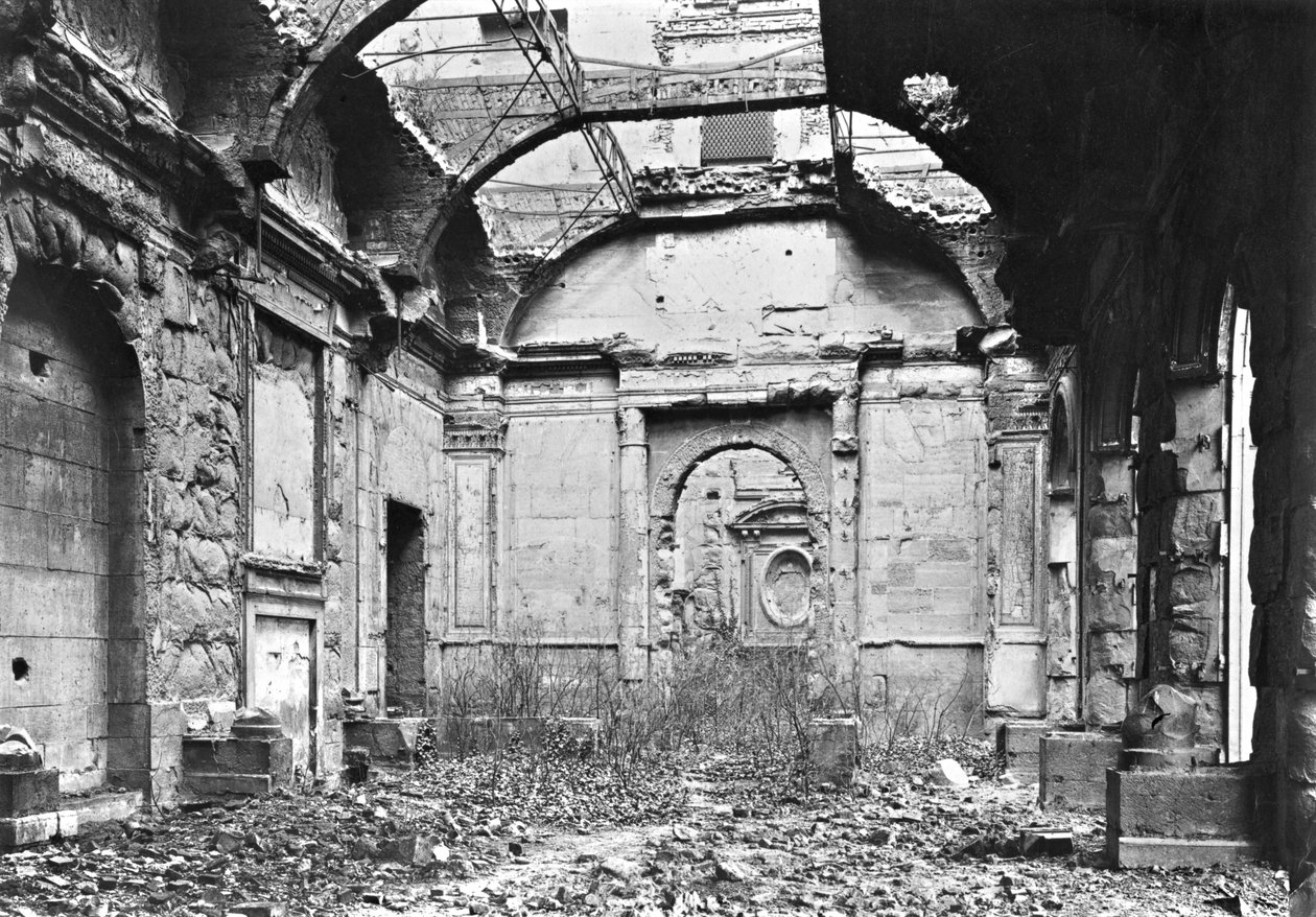 Ruinene av Cour des Comptes under kommunen Paris, 1871 av French Photographer