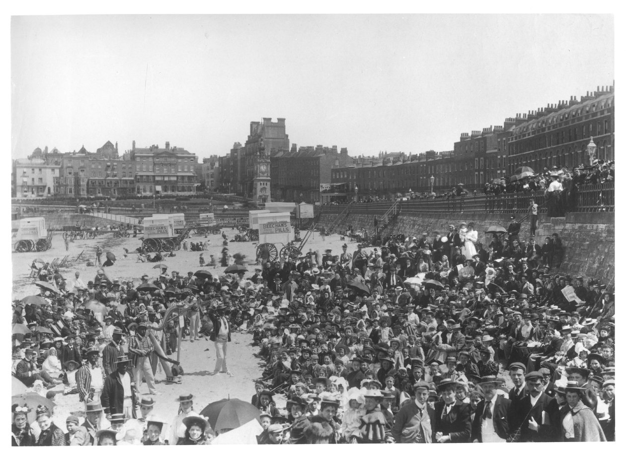 Sangere på stranden ved Margate, ca. 1900 av French Photographer