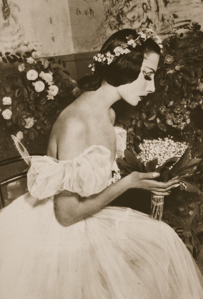 Tamara Toumanova i Les Sylphides, fra Grand Ballet de Monte-Carlo, 1949 (fotogravyr) av French Photographer