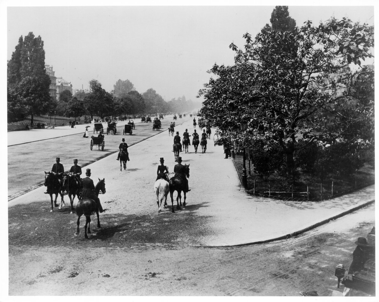 Bois de Boulogne, Paris, ca. 1900 av French Photographer