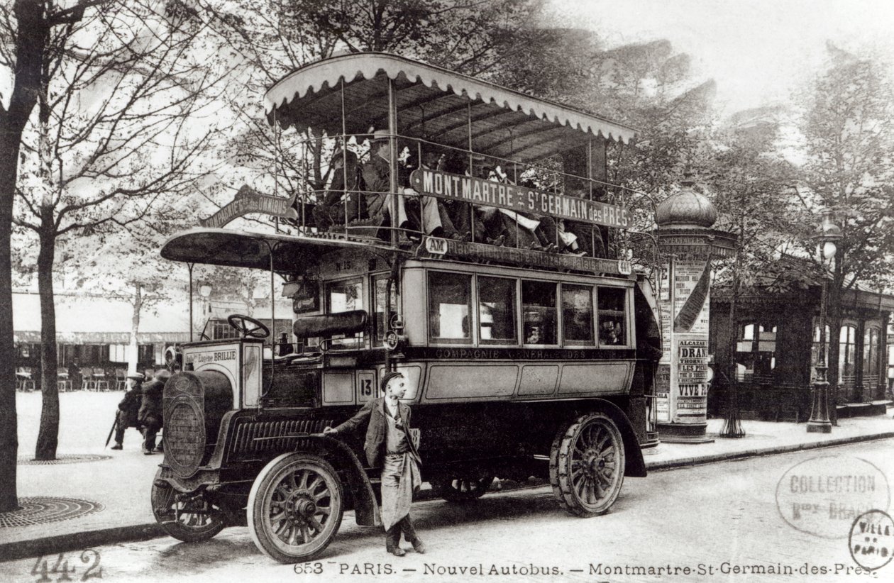 Den nye autobussen i Paris. 1906 av French Photographer
