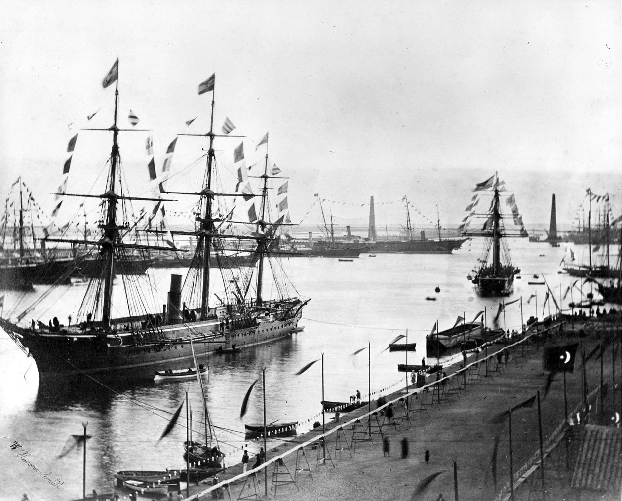 Åpningen av Suez-kanalen, Port Said 1869 av French Photographer
