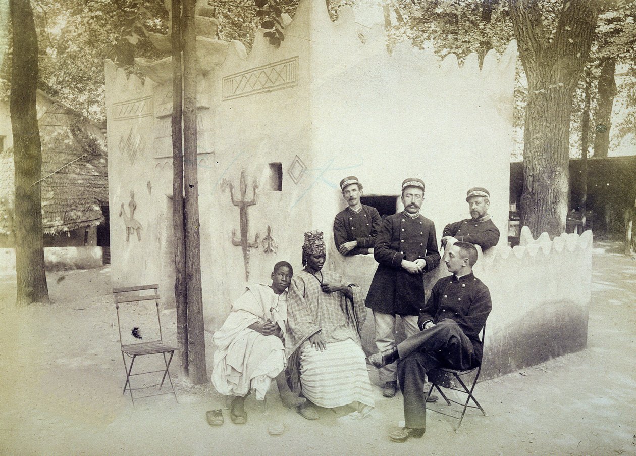 Den senegalesiske landsbyen på verdensutstillingen i Paris i 1889 av French Photographer