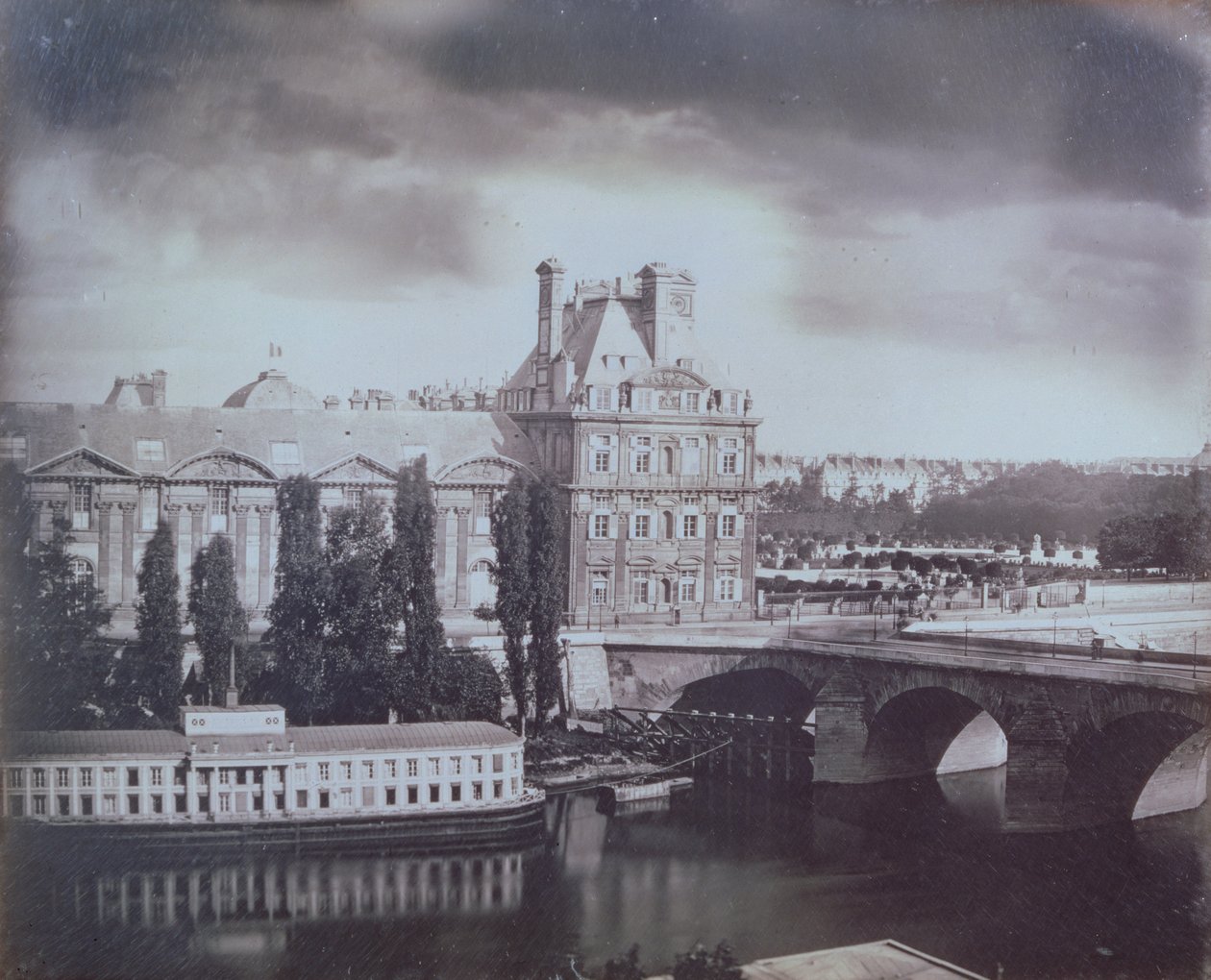 Utsikt over Louvre og Tuileriene, ca. 1850 (daguerreotypi) av French Photographer