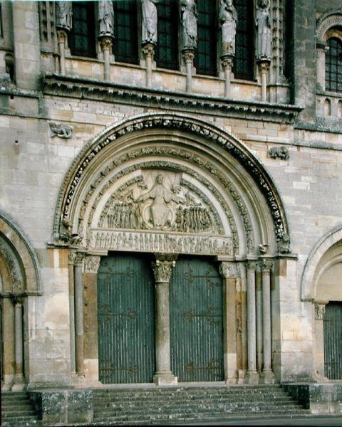 Central Portal of the Abbey Church, 1096-1106, rekonstruert av Viollet-le-Duc i 1845 av French School
