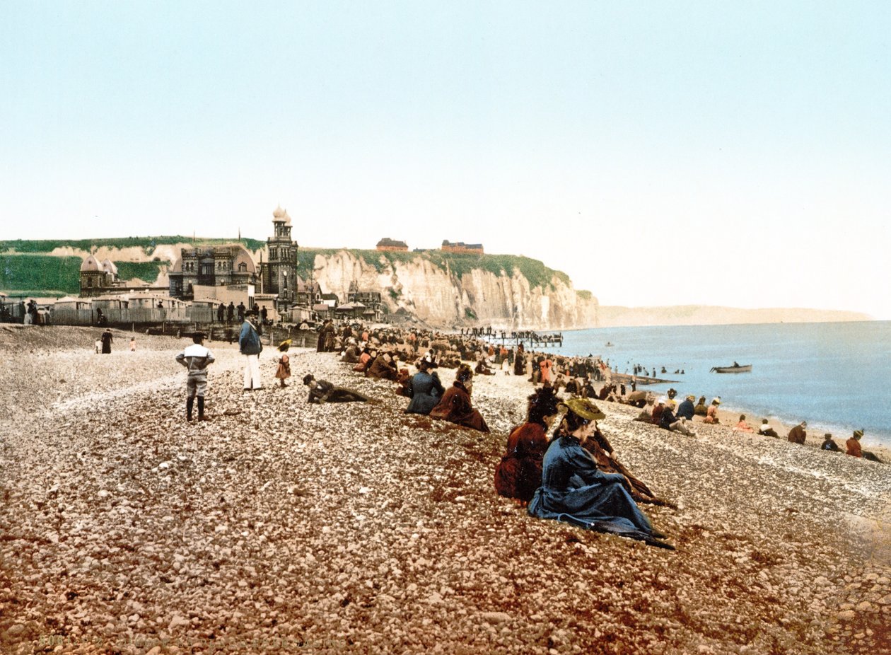 Strand og hvite klipper ved Dieppe, 1890-1900 av French Photographer