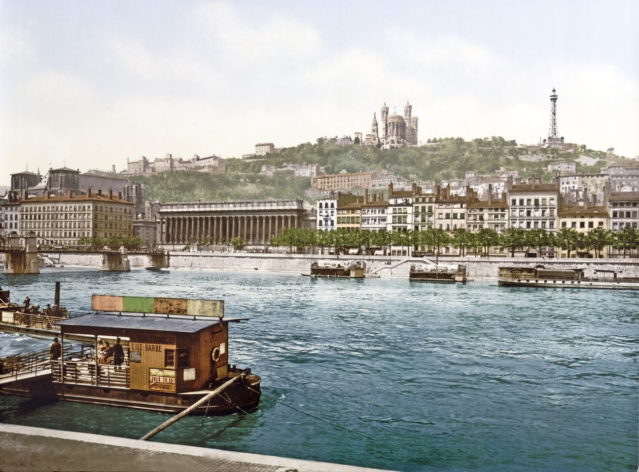 Fourviere fra St. Antoine Quay, Lyons, pub. ca. 1900 av French Photographer
