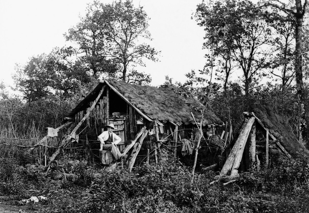 Tømmerhytte, nær Bourmont i Haute-Marne (Haute Marne), ca. 1880. Ducos Collection av French Photographer