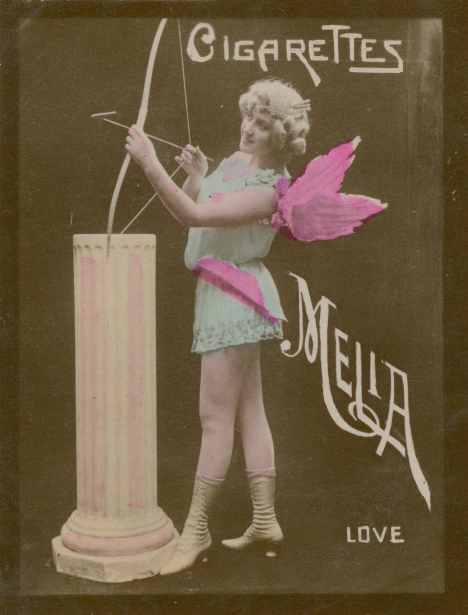 Kjærlighet, jente utkledd som Cupid (bilde) av French Photographer