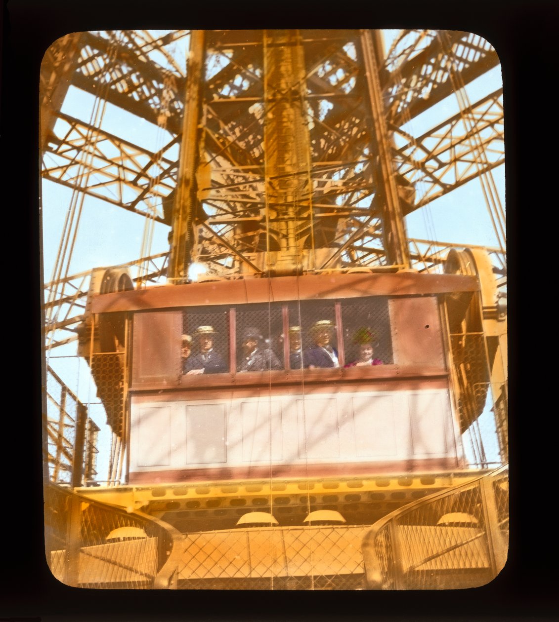 Paris-utstilling: Eiffeltårnet, 1900 (lanternesklie) av French Photographer