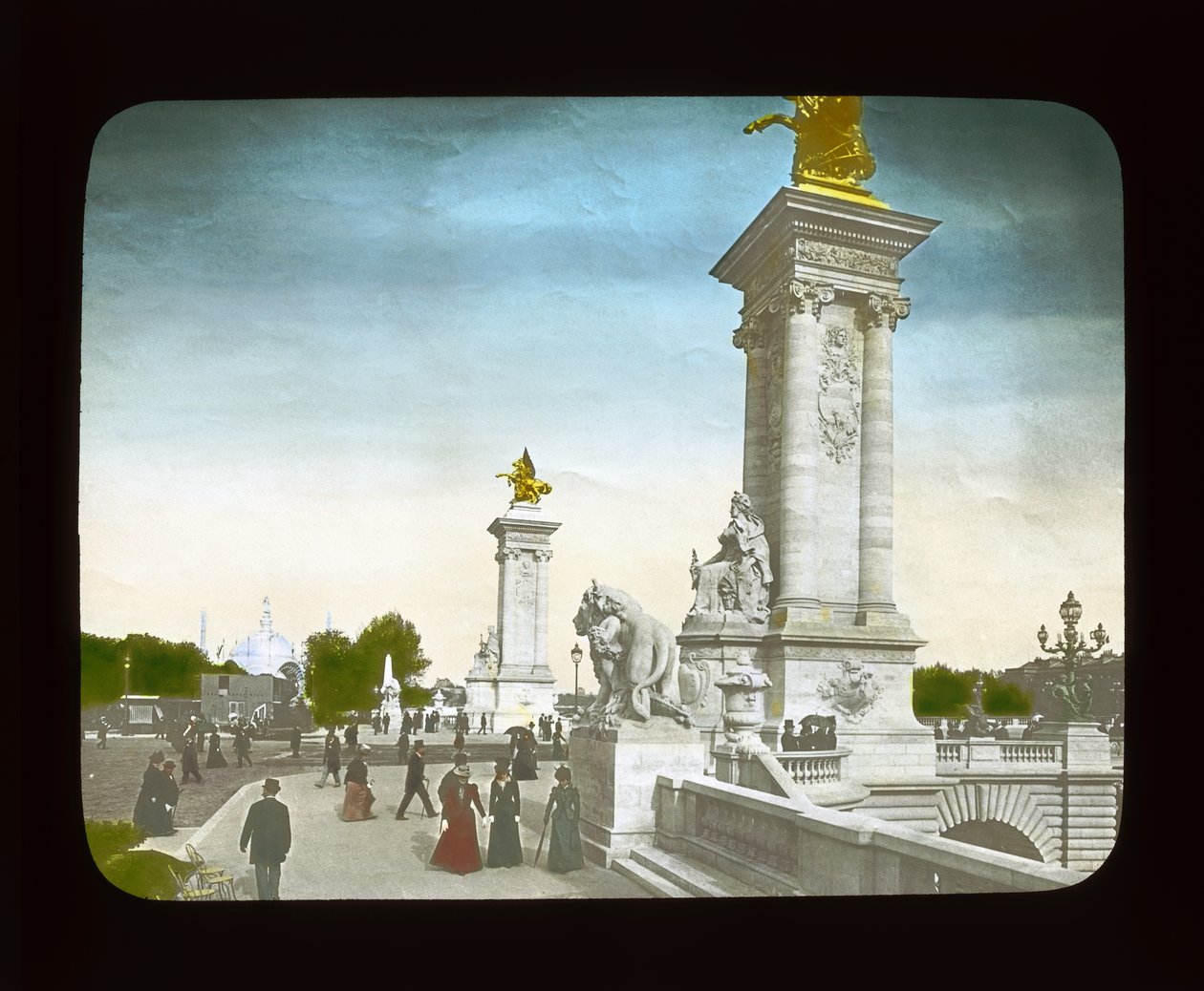 Paris-utstilling: Pont Alexandre III, 1900 (lyktlys) av French Photographer