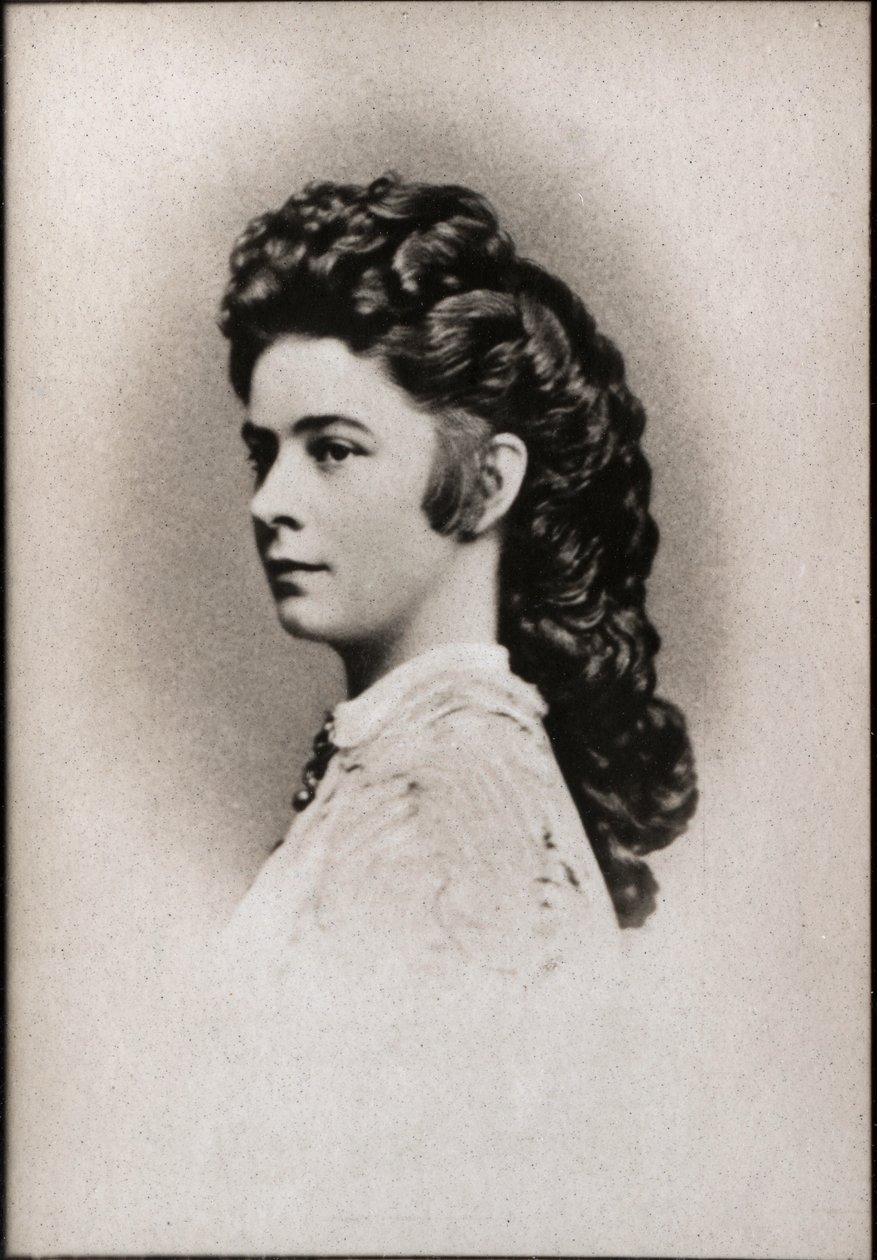 Portrett av Elisabeth av Østerrike kalt Sissi (1837-1898), keiserinne av Østerrike og dronningkonsort av Ungarn. av French Photographer