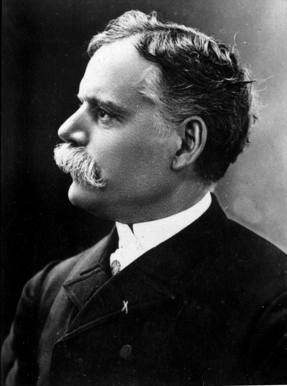 Portrett av Jules Cheret (1836-1932), fransk maler og tegneserieskaper, sent på 19. (s/hv-bilde) av French Photographer