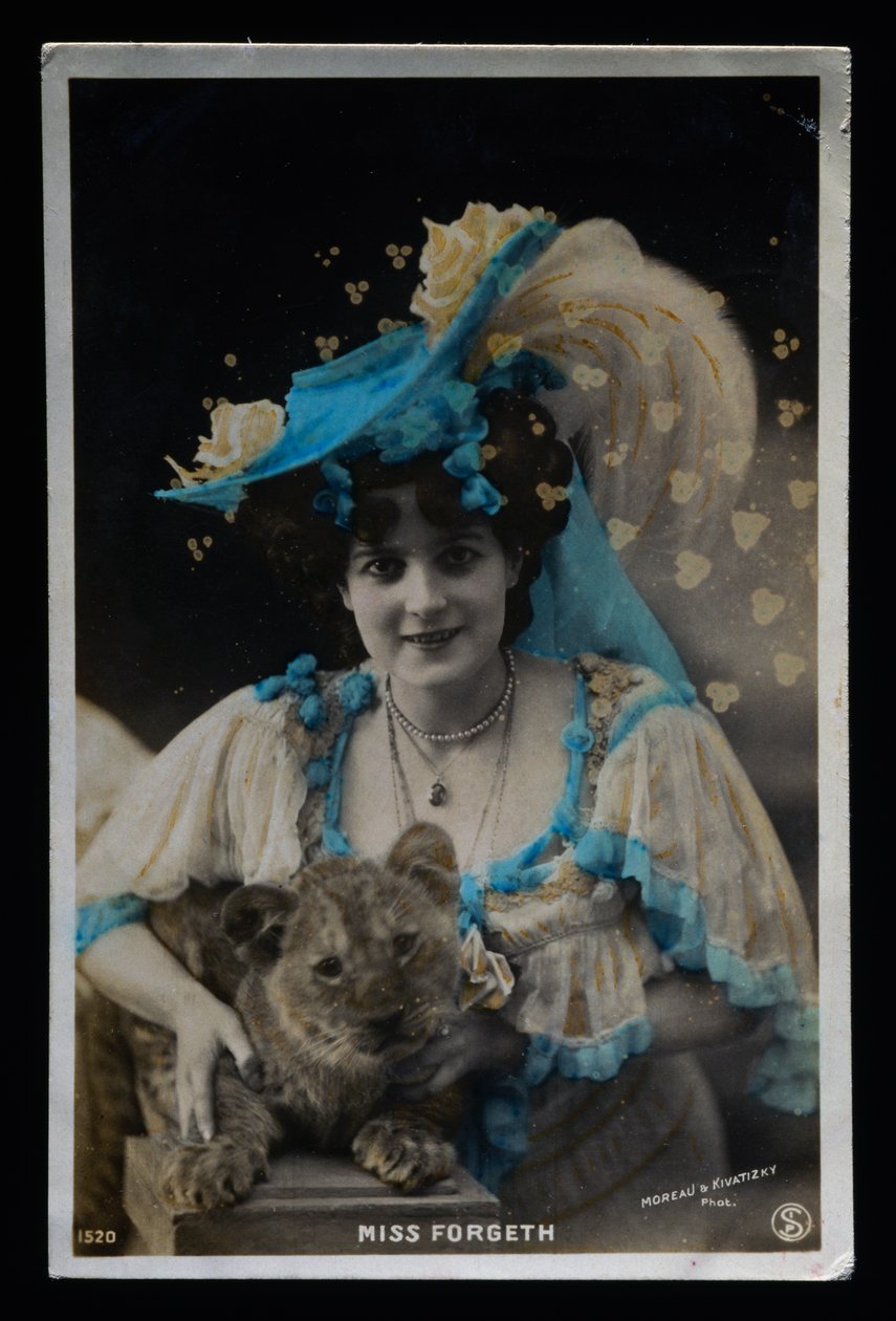 Tamer Miss Forgeth, ca 1910, postkort, Frankrike, 1900-tallet av French Photographer