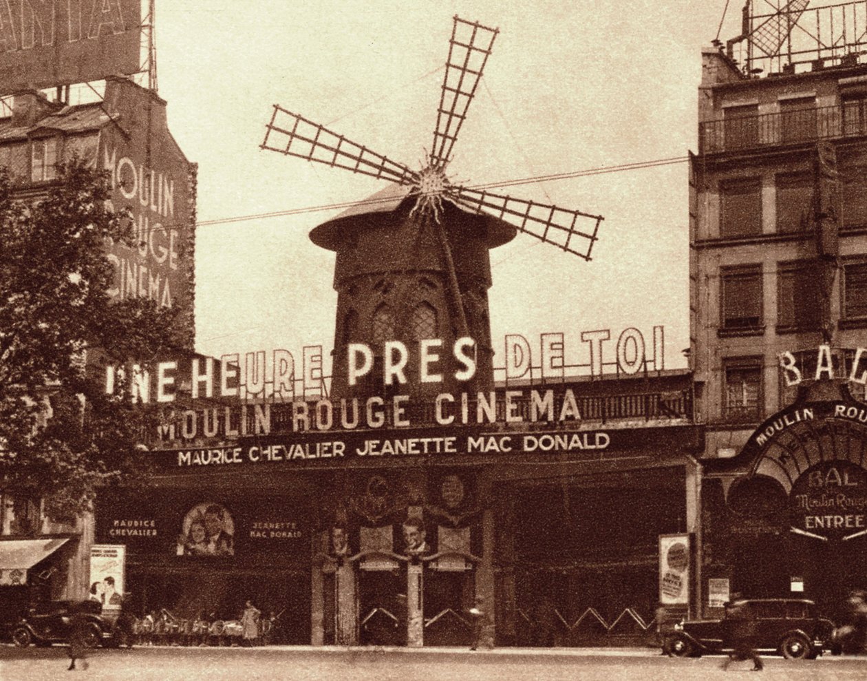 Kabareten og kinoen "Le Moulin Rouge" i Paris av French Photographer