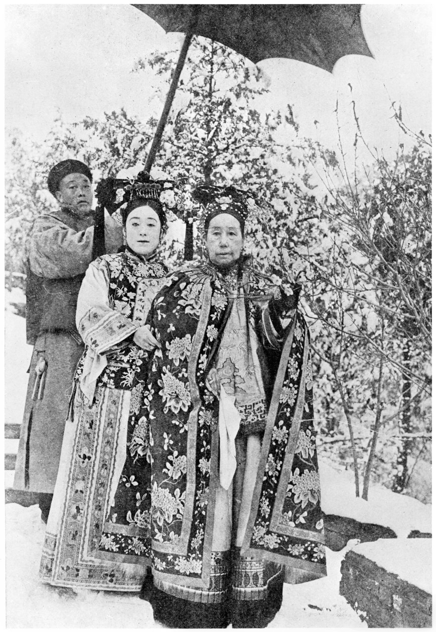 Tzu Hsi (1835–1908) enkekeiserinne av Kina, ca. 1903 av French Photographer