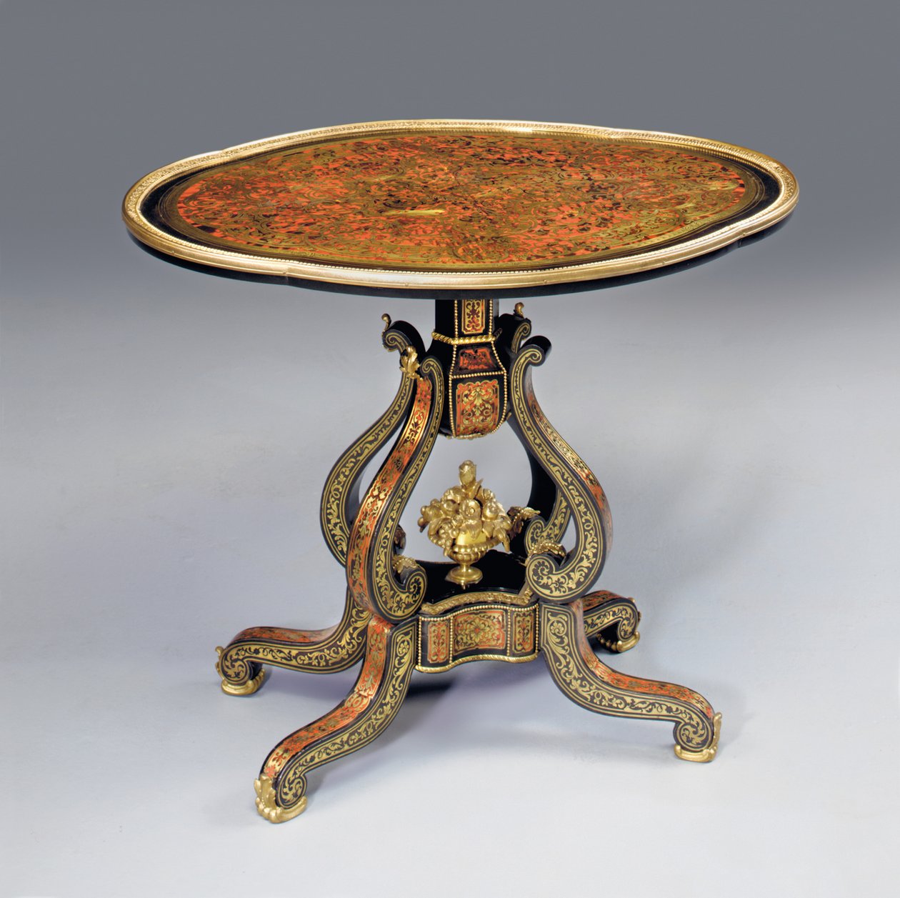 Et Napoleon III "Boulle" sporadiske bord, midten av 1800-tallet av French School