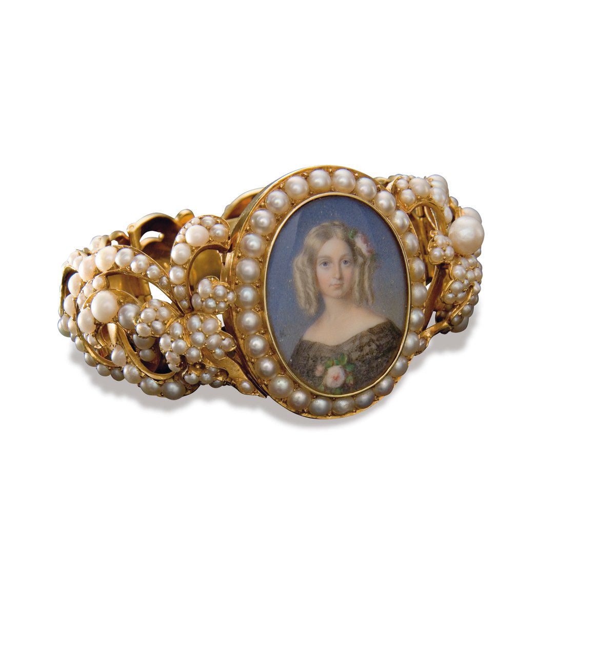 Armbånd som inneholder en miniatyr av Marie, hertuginne av Aumale (gull, perler og w/c på elfenben) (se også 356594 og 356595) av French School