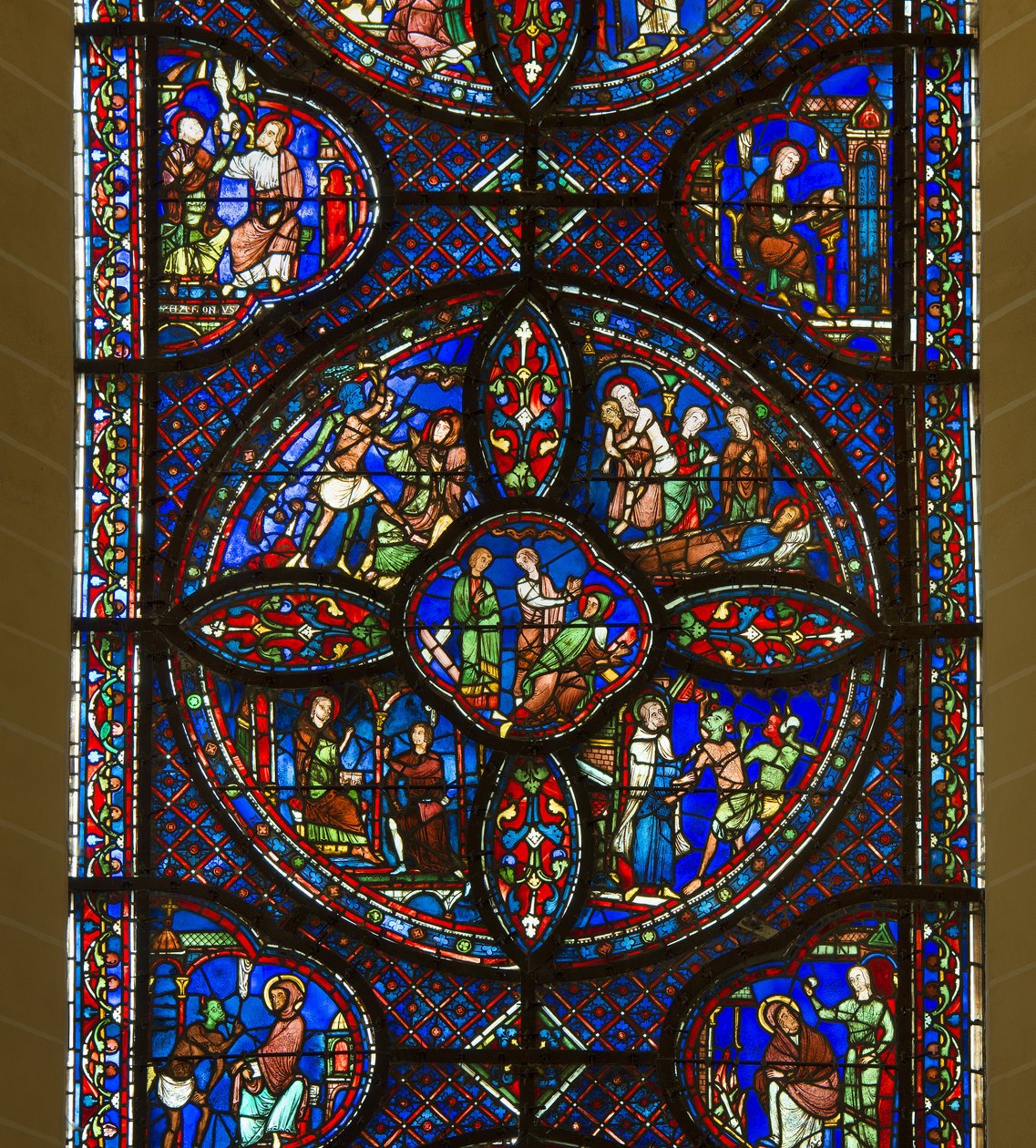 Cathedrale de chartres, farget glass: livet til Saint Antoine og Saint Paul, eremitter, detalj i sentrum av French School