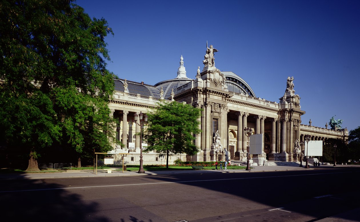 Fasade på Grand Palais, bygget av Henri Deglane (1855-1931), Albert Louvet (1860-1936) og Albert Thomas (1847-1907), 1897-1900 av French School