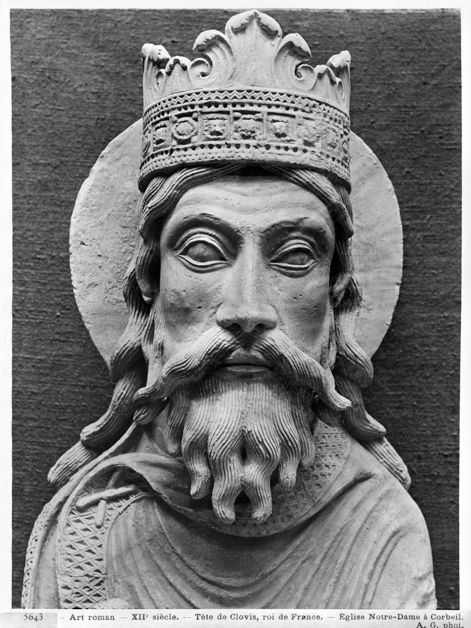 Leder av Clovis I, fra kirken Notre-Dame of Corbeil (gipsavstøpning) (detalj) (se også 383111, 383112) av French School