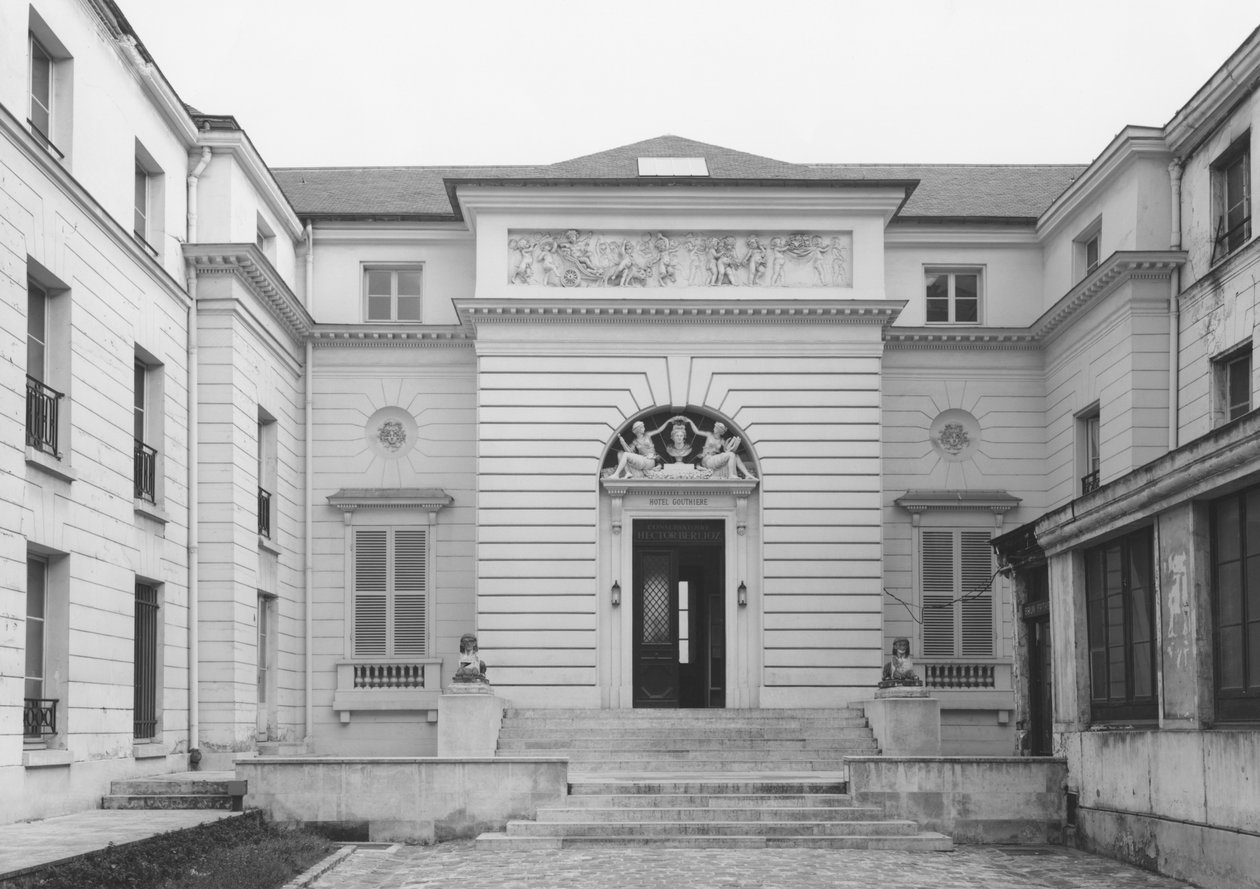 Hotel Gouthiere, gårdsfasade, sent på 1700-tallet (se også 345983) av French School