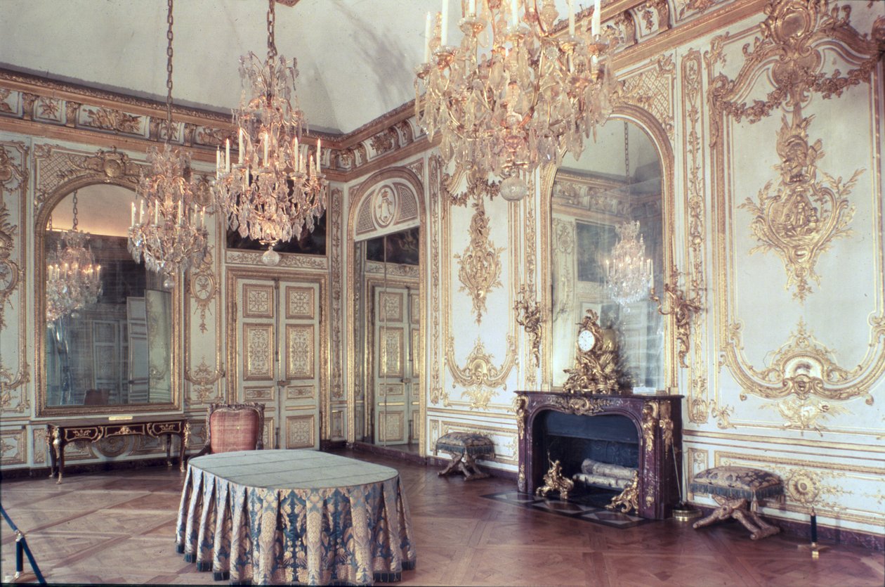 Interiør i rådssalen 1701-55 av French School