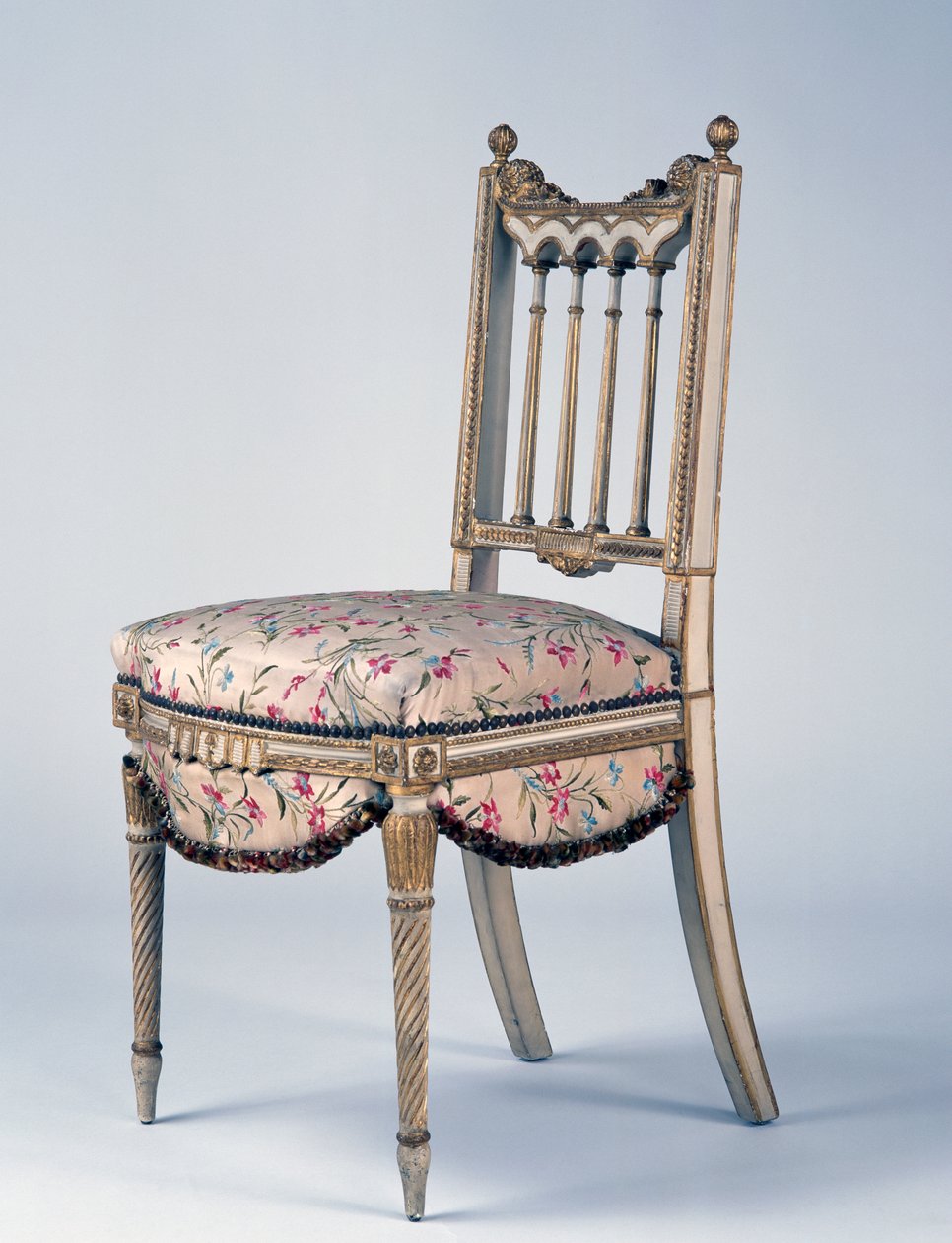 Louis XVI-stil Second Empire (Napoleon III) forgylt tre og Lyon silkestol, 2. halvdel av 1800-tallet, Frankrike av French School