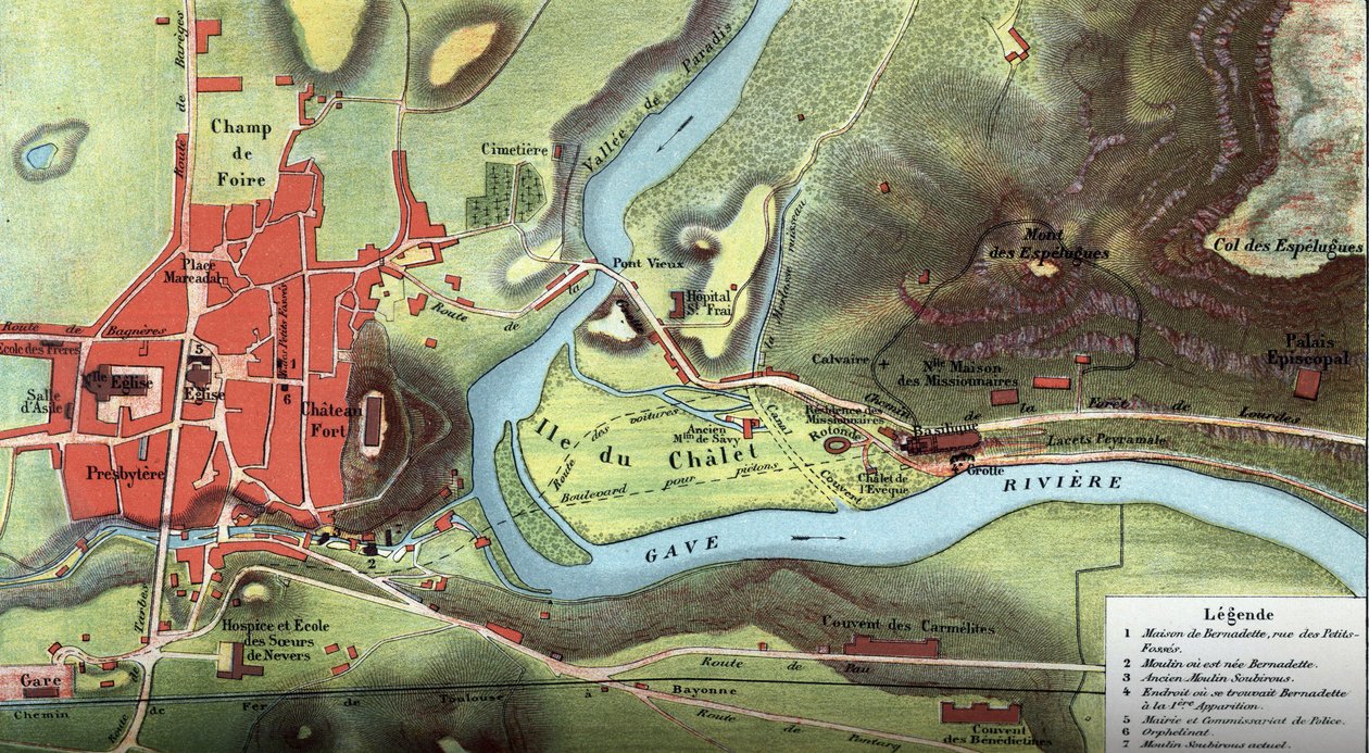 Kart over landet Lourdes i 1877: det viser beliggenheten til Bernadette Soubirous sitt hus, hulen der hun ville ha sett Jomfru Maria, samt basilikaen, karmelittenes og benediktinernes klostre og bispepalasset. Høy Pyren av French School