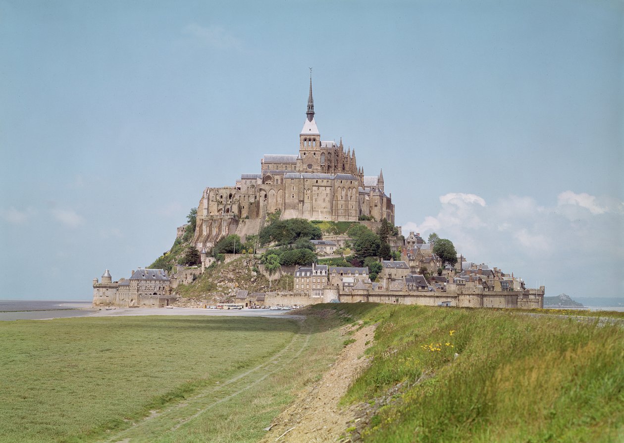 Mont Saint Michel av French School