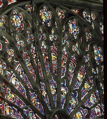 North Rose-vindu som viser helgener, konger, apostler og englekoret, midten av 1200-tallet (farget glass) (detalj) av French School